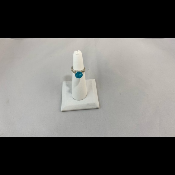 Handmade Ring Glass Bead Silver Tone Wire - Picture 11 of 11